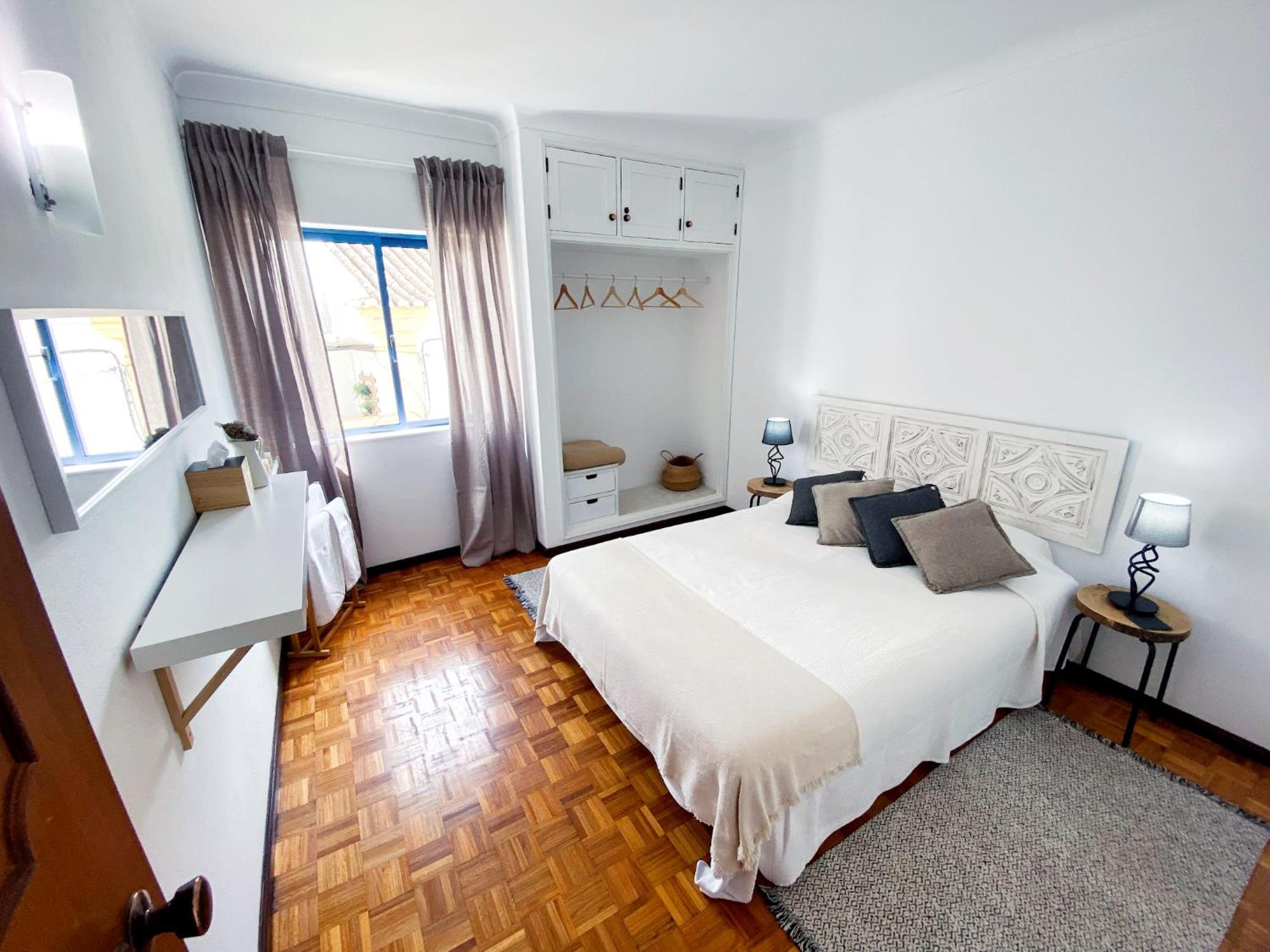 Kintsugi Downtown Guest house